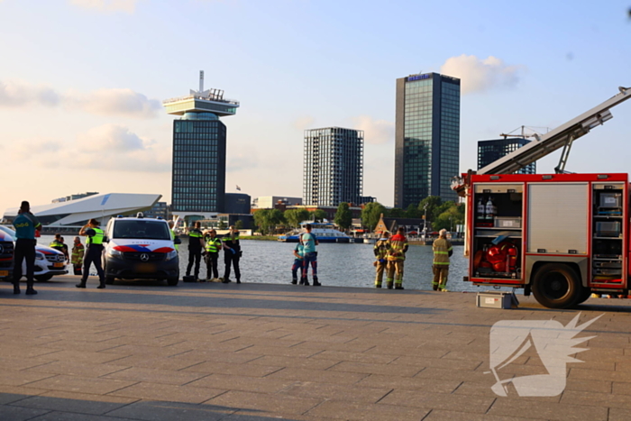 Zoekactie naar persoon te water in de hoofdstad