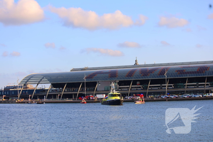 Zoekactie naar persoon te water in de hoofdstad