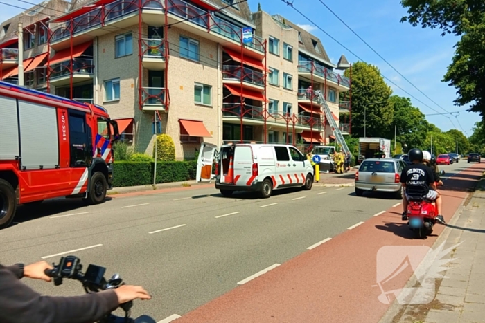 Botsing lijnbus en verhuislift