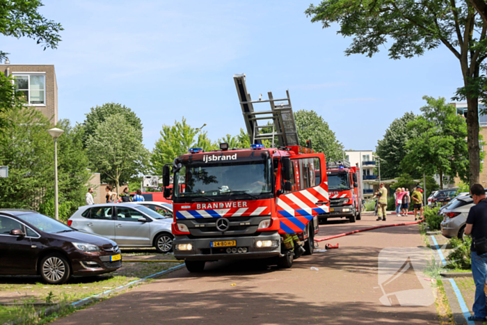 Woningbrand snel geblust met ambulance inzet