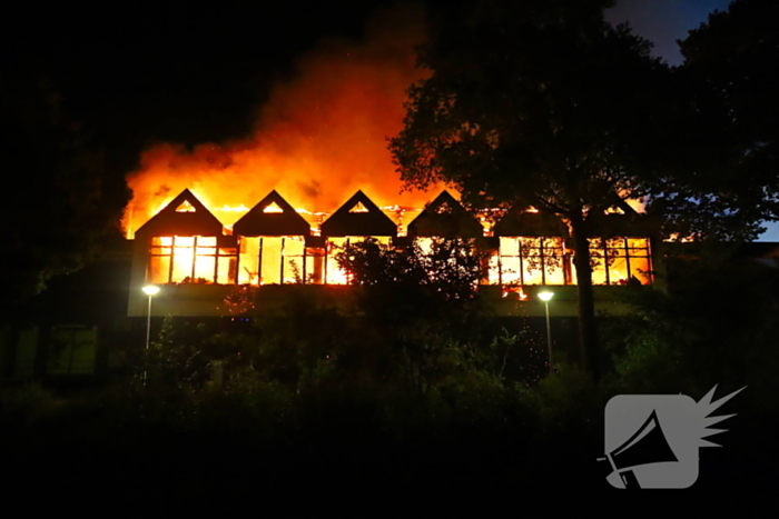 Vlammenzee op industrieterrein