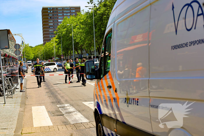 Zwaargewonde bij aanrijding tijdens oversteken