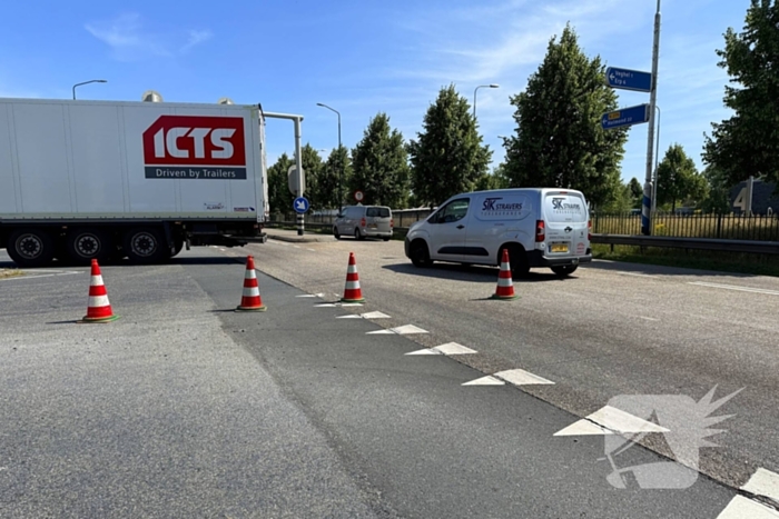 Vettige substantie leidt tot wegafsluiting