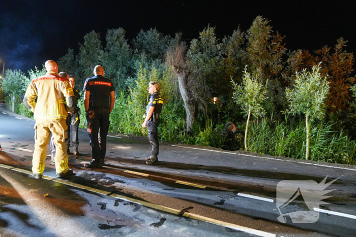 Auto te water op de kop