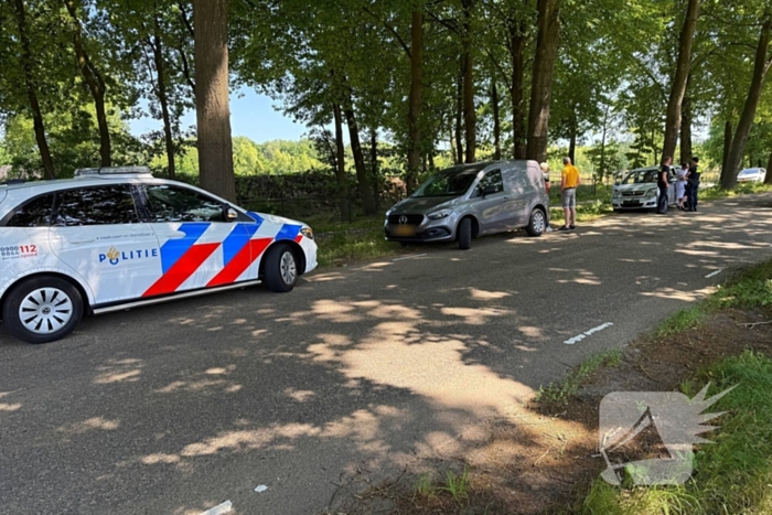 Dronken bestuurder botst op auto