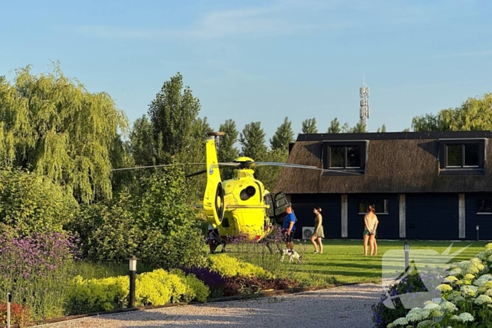 Voertuig belandt in water