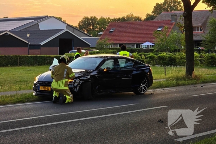 Meerdere gewonden bij botsing tussen luxe auto's