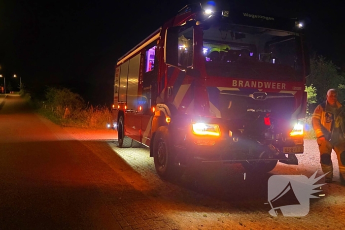 Afvalbrand door wegwerpbbarbecue snel geblust