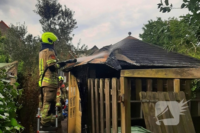 Brand is schuur snel geblust