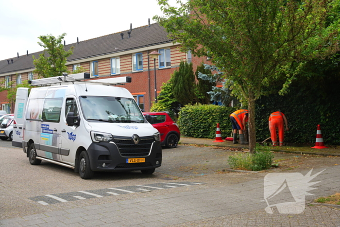 Netbeheerder repareert leidingbreuk