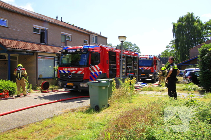 Grote uitslaande brand in woning