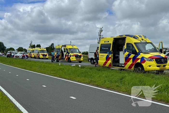 Twee personen overleden bij ernstig ongeval op N194, traumahelikopter geland