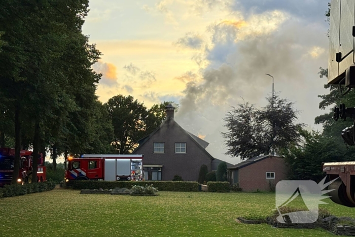 Kortdurende uitslaande brand in woonboerderij