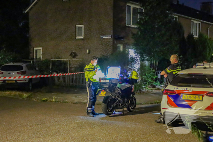 Schietincident in woonwijk: geparkeerde auto beschoten