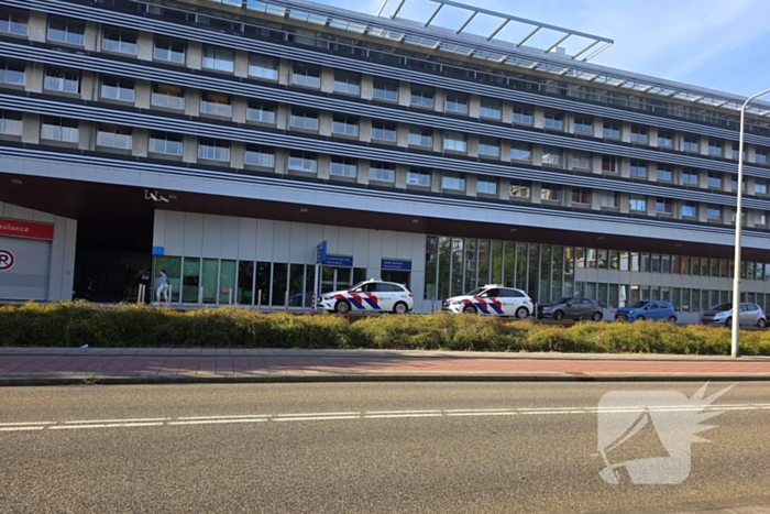 Persoon veroorzaakt onrust in ziekenhuis