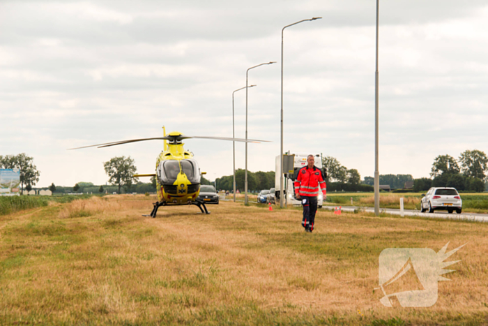 Vrouw (80) overleden bij ernstige aanrijding met vrachtwagen