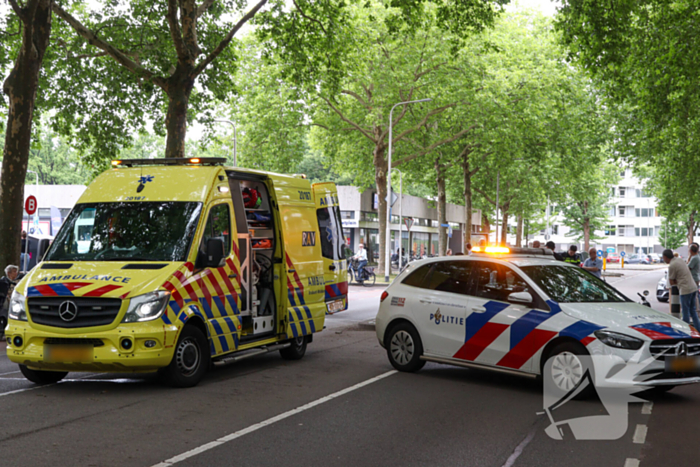 Motorrijder gewond na aanrijding met auto