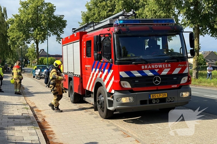 autobrand veroorzaakt rookontwikkeling