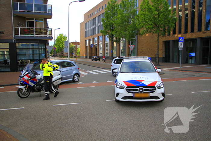 Fietser gewond na botsing met auto