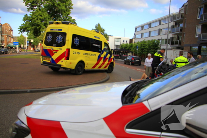 Fietser gewond na botsing met auto