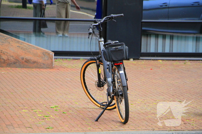 Fietser gewond na botsing met auto