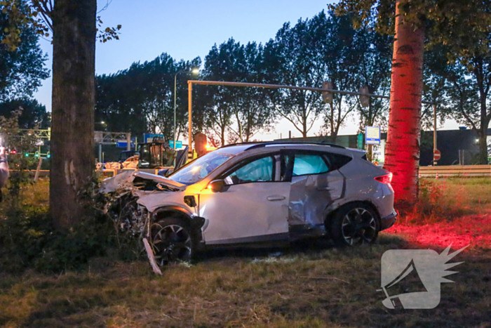 Ongeval tussen taxi en personenwagen leidt tot meerdere gewonden