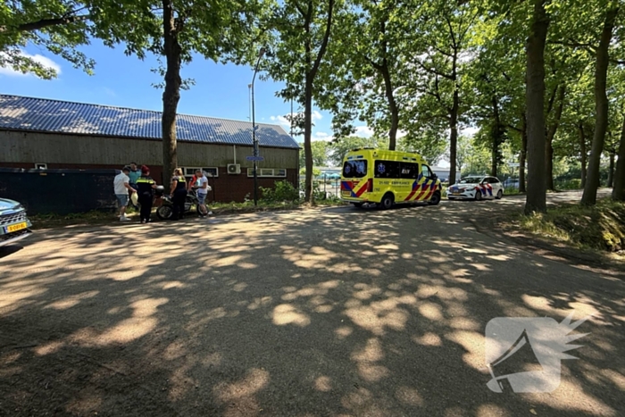 Fietser gewond na aanrijding met motorrijder zonder rijbewijs