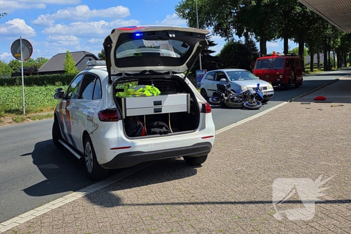 Motorrijder gewond bij aanrijding met automobilist