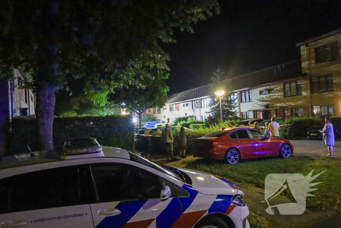Explosie leidt tot brand in woning