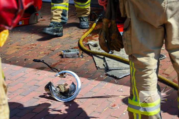 Brand in dierenwinkel snel geblust