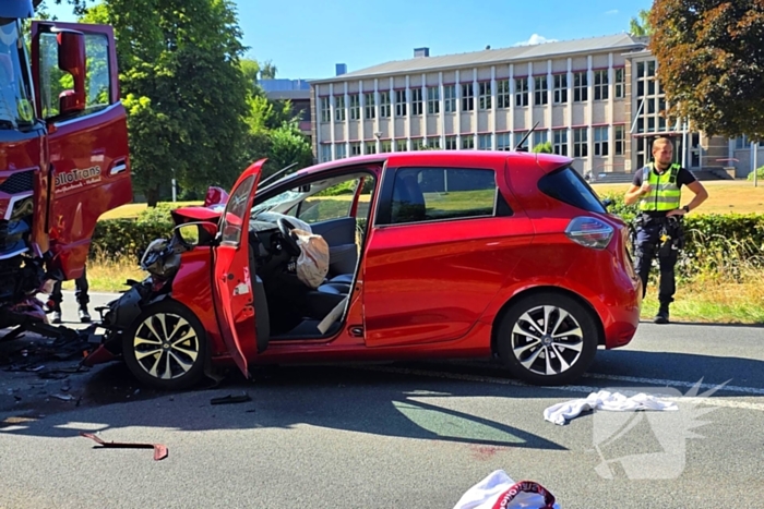 Traumahelikopter ingezet na botsing