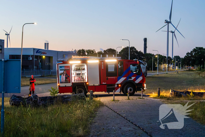 Mogelijke brandstichting bij boomstronk