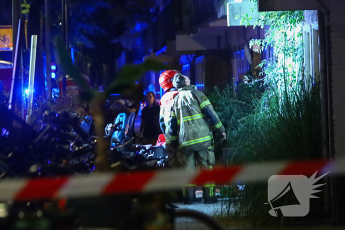 Explosie leidt tot woningbrand en grote hulpverlening