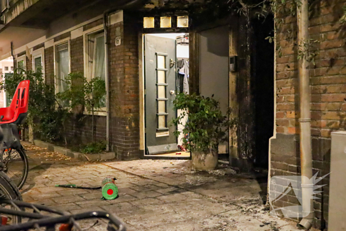 Explosie leidt tot woningbrand en grote hulpverlening