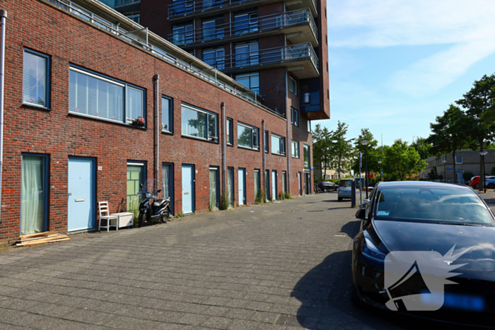 Explosie verwondt bewoner ernstig