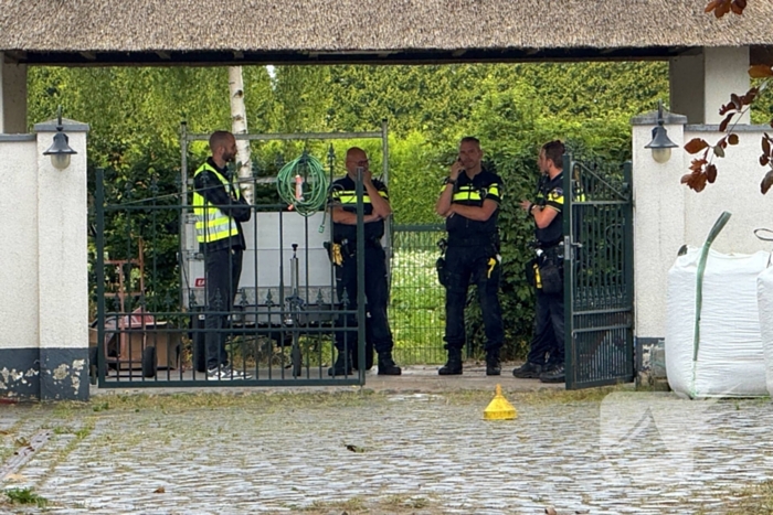BMW in schuur ontdekt tijdens onderzoek