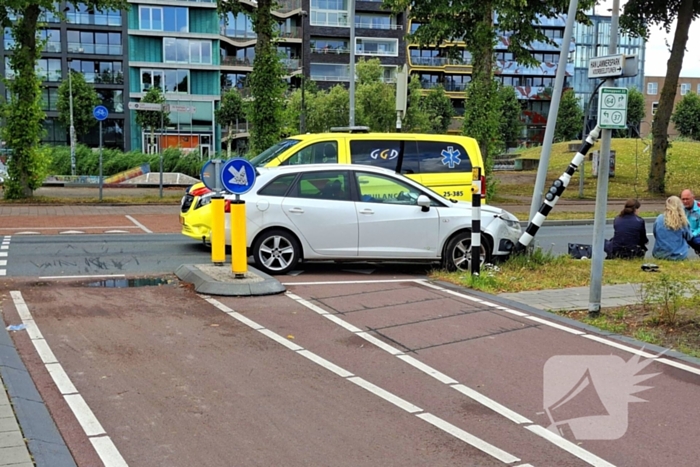 Verkeerslichten buiten werking door klap