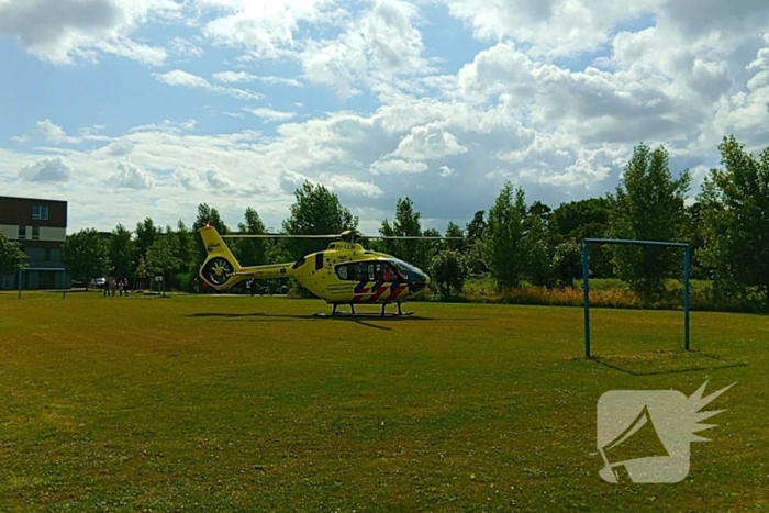 Persoon gewond na val met scootmobiel