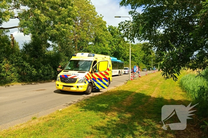 Persoon gewond na val met scootmobiel