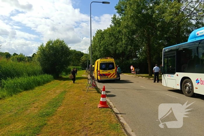 Persoon gewond na val met scootmobiel