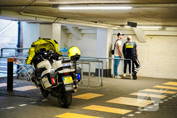 Politie-actie na wapenmelding winkelcentrum
