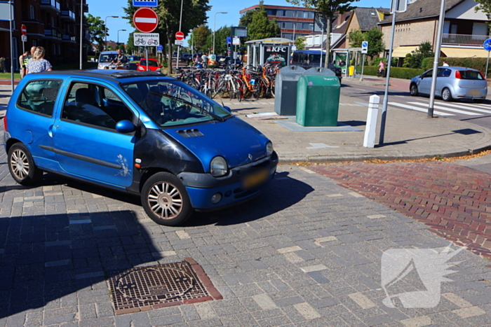 Automobilist botst op scootmobiel