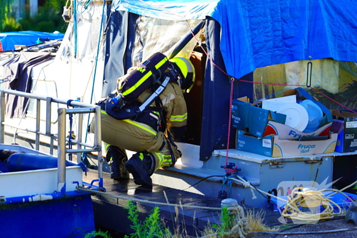 Brandweer onderzoekt geur, zorgen om welzijn dieren