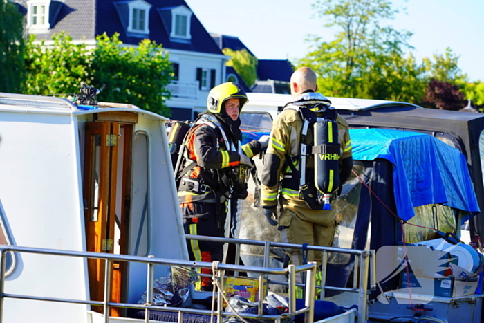 Brandweer onderzoekt geur, zorgen om welzijn dieren