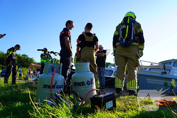 Brandweer onderzoekt geur, zorgen om welzijn dieren