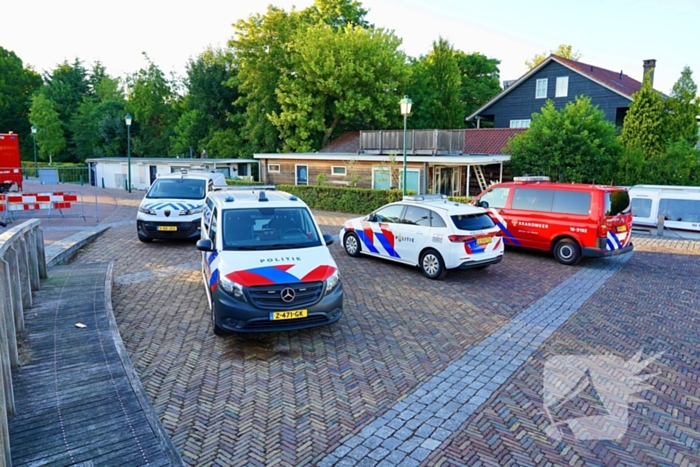 Brandweer onderzoekt geur, zorgen om welzijn dieren