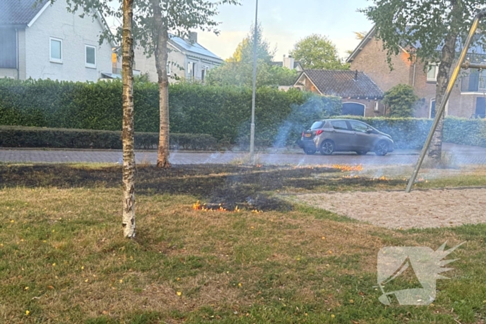 Flink aantal hooibalen in brand