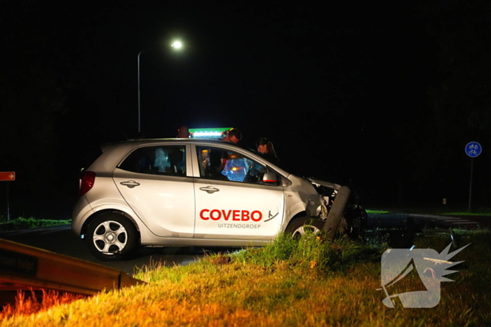 Lantaarnpaal sneuvelt bij ongeval