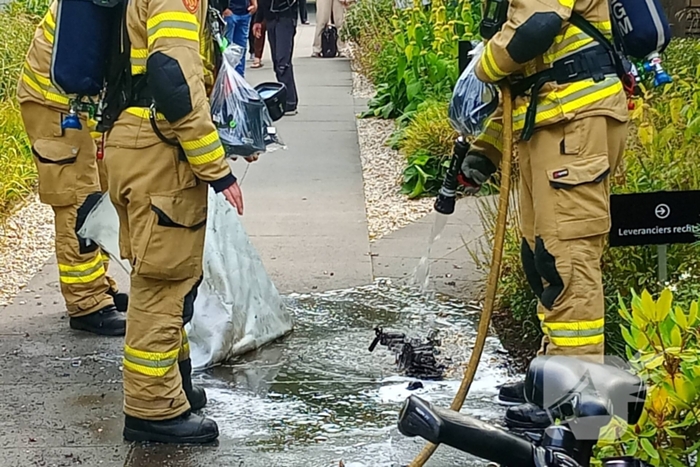 Oplettende omstanders blussen fietsbrand