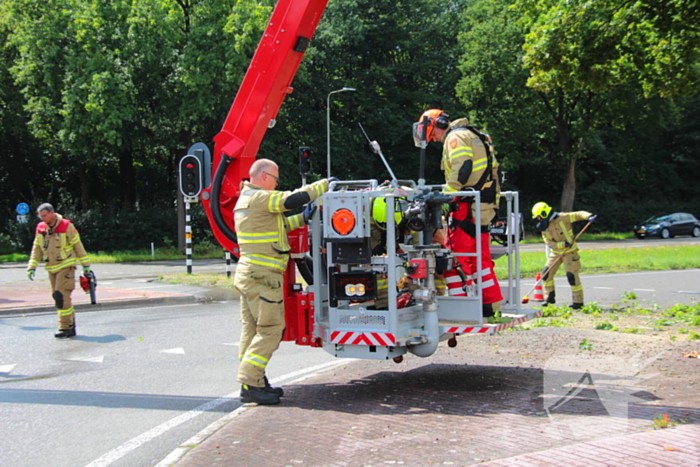 Provinciale weg deels afgesloten door stormschade